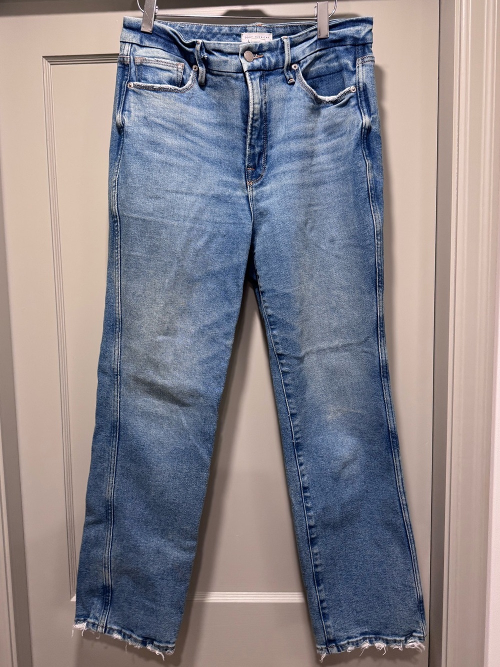 Good American Women’s Light Blue Straight-Leg Jeans